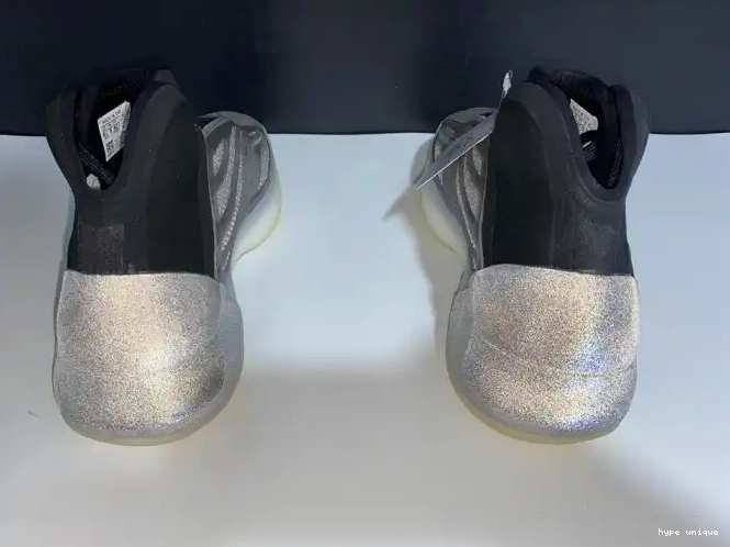 hype Barium Adidas Yeezy H68771 Quantum 0524